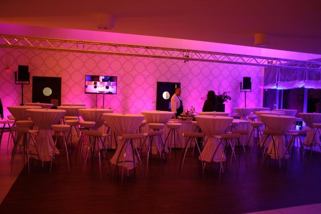 Luboń Hotel Poznanski A2 מראה חיצוני תמונה